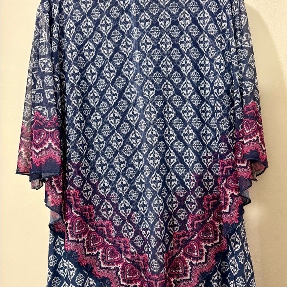 Elegant Blue and Pink Women's Top - Picture 2 of 5